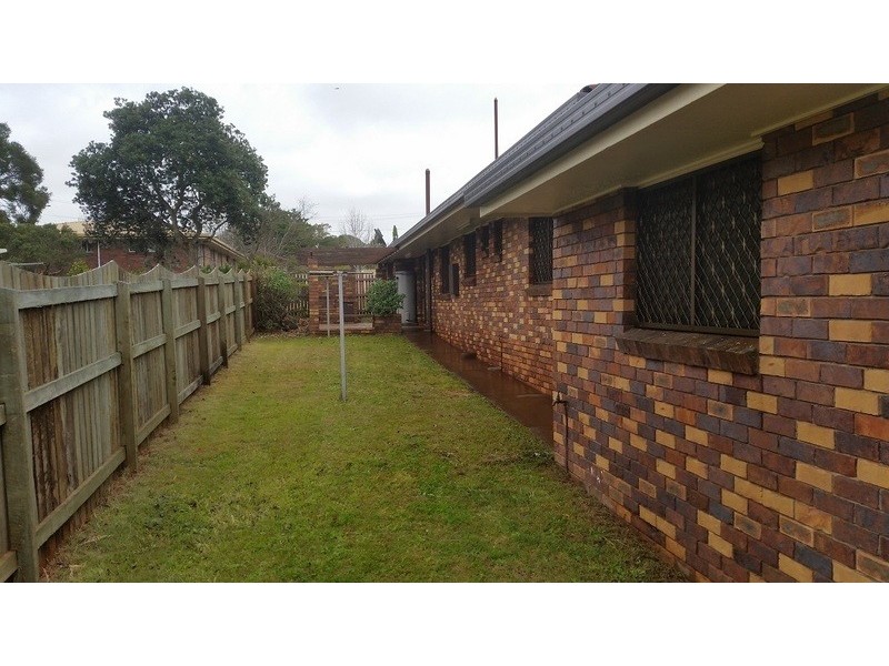 Centenary Heights QLD 4350