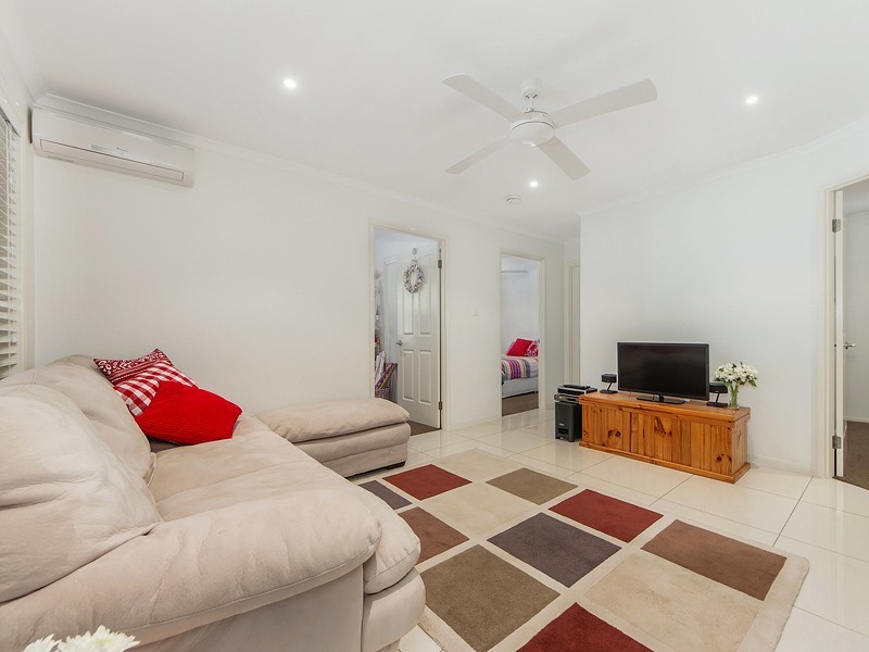 13 Peppertree Circuit, Robina QLD 4226