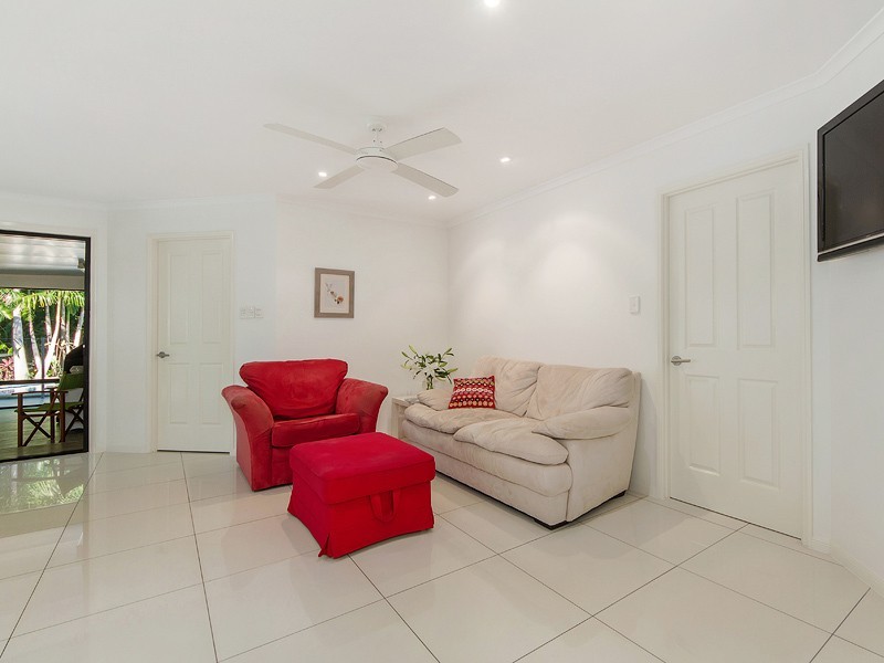 13 Peppertree Circuit, Robina QLD 4226