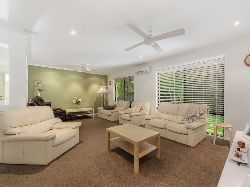 13 Peppertree Circuit, Robina QLD 4226