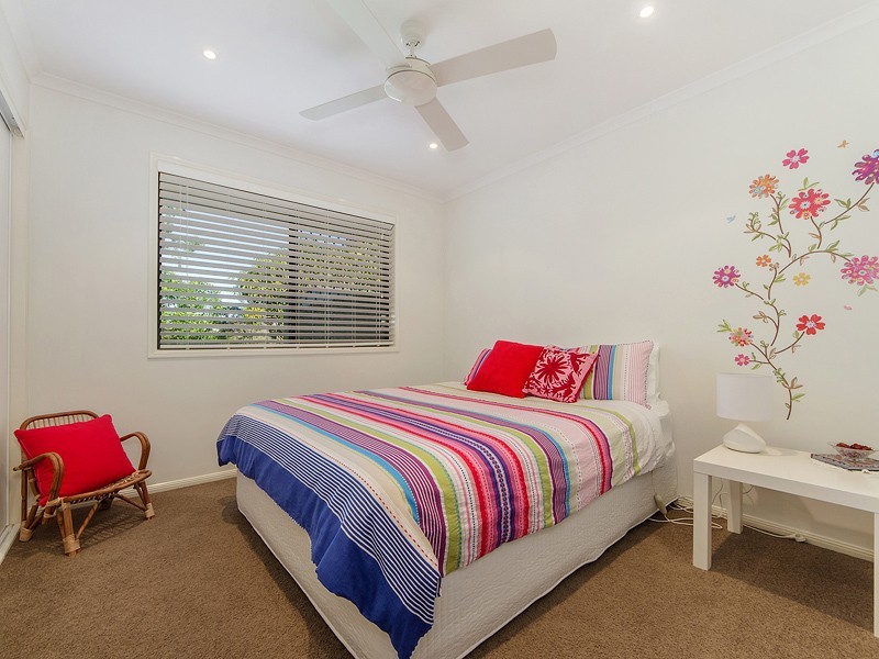 13 Peppertree Circuit, Robina QLD 4226