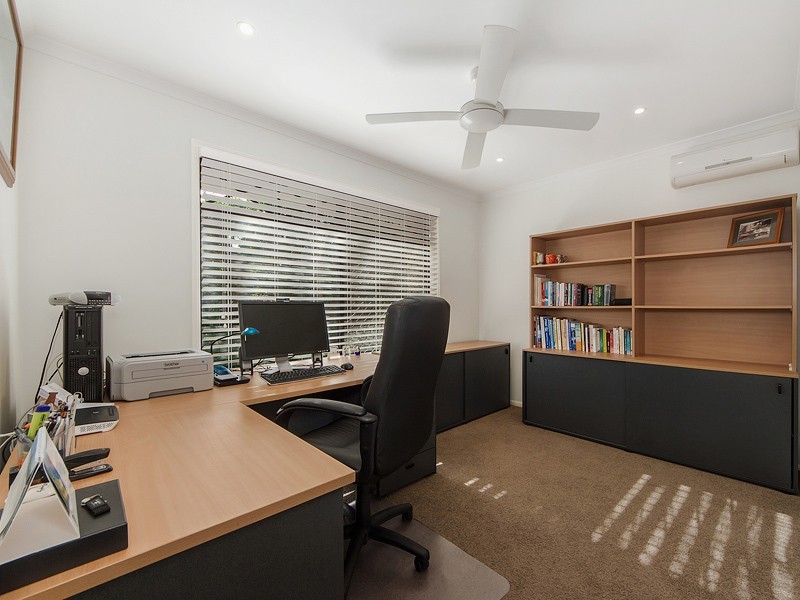 13 Peppertree Circuit, Robina QLD 4226