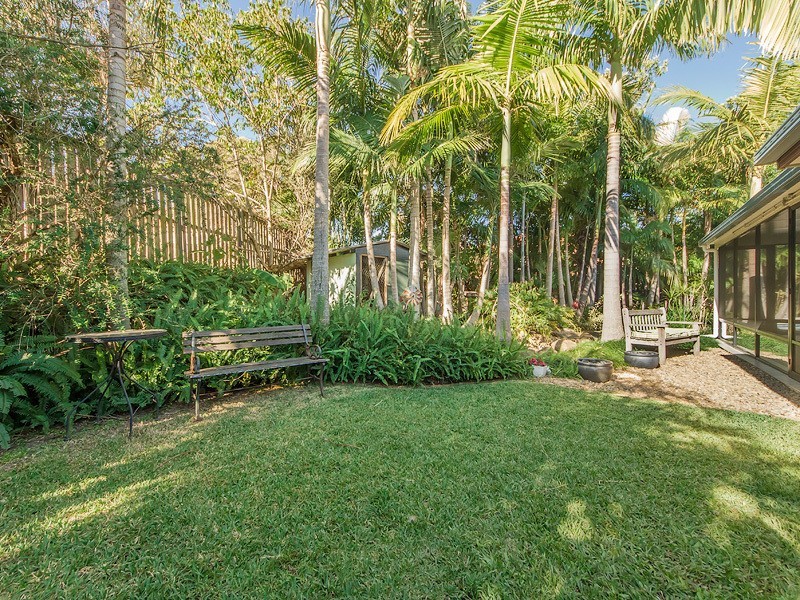 13 Peppertree Circuit, Robina QLD 4226