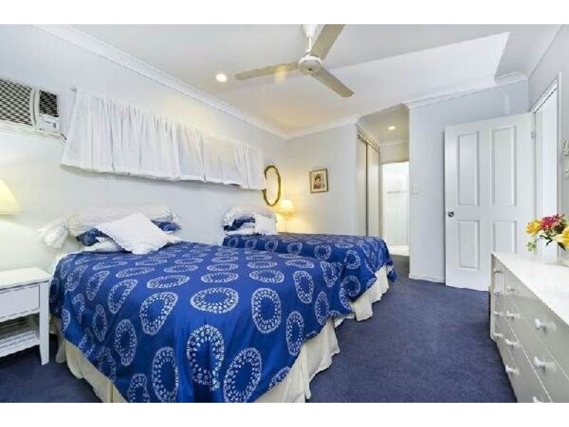 1-3 Mia St, Kewarra Beach QLD 4879