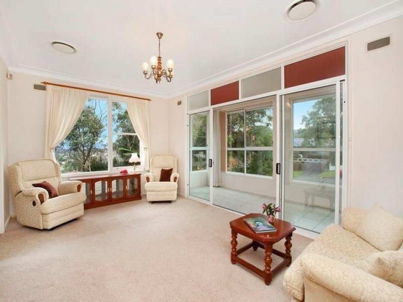 7 Yates Avenue, Mount Keira NSW 2500