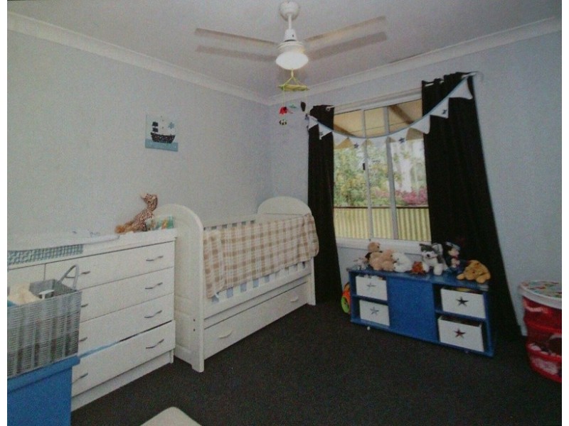 38 Islandview St, Barellan Point QLD 4306