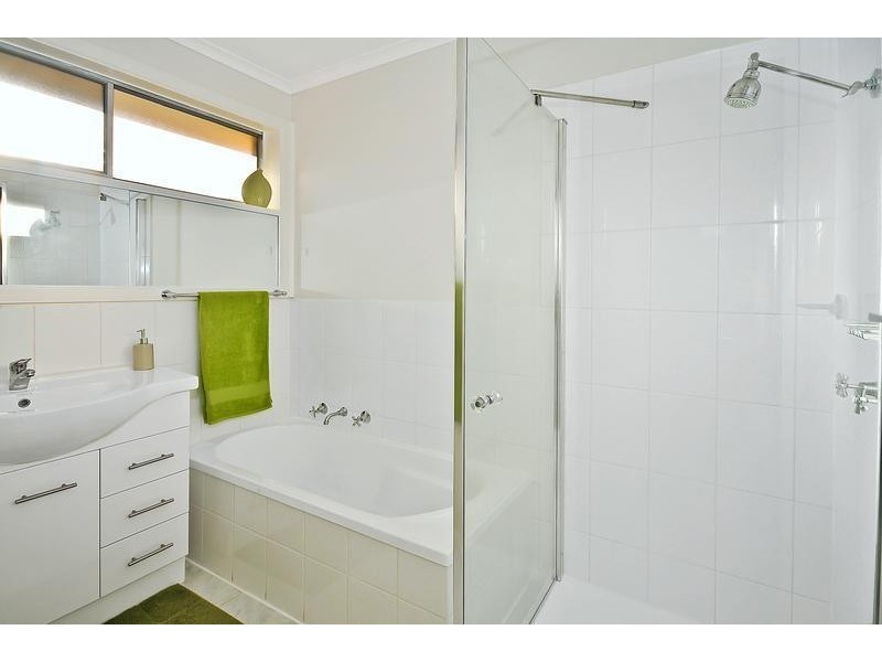 12 TADSTAN COURT, Clayton South VIC 3169