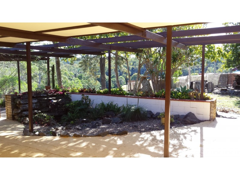 674 Eatons Crossing Road, Draper QLD 4520