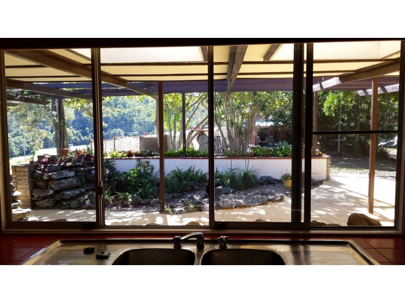 674 Eatons Crossing Road, Draper QLD 4520