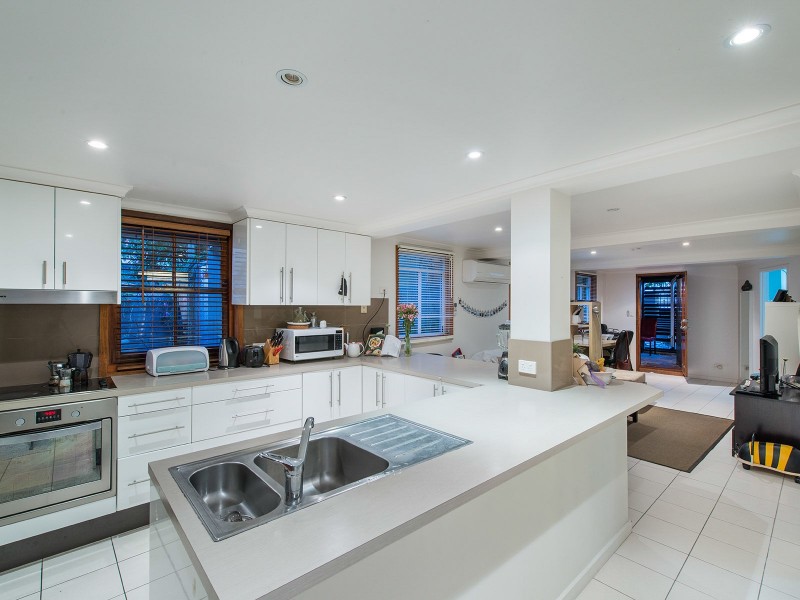 81 Clay St, New Farm QLD 4005