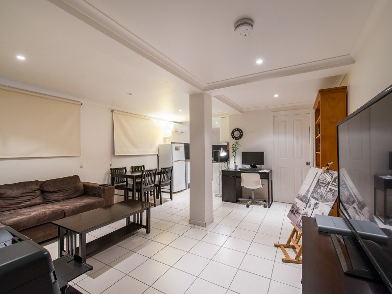 81 Clay St, New Farm QLD 4005
