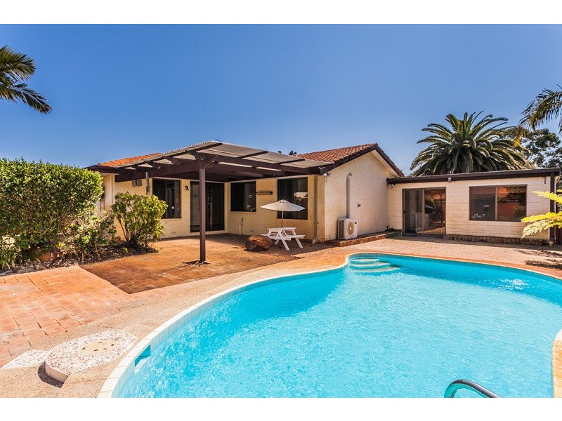 29 Collett Way, Leeming WA 6149