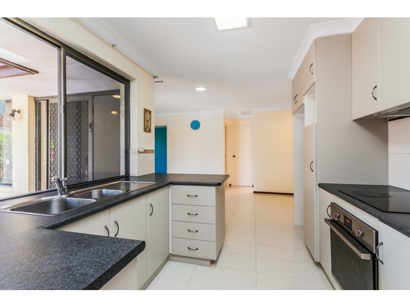 29 Collett Way, Leeming WA 6149