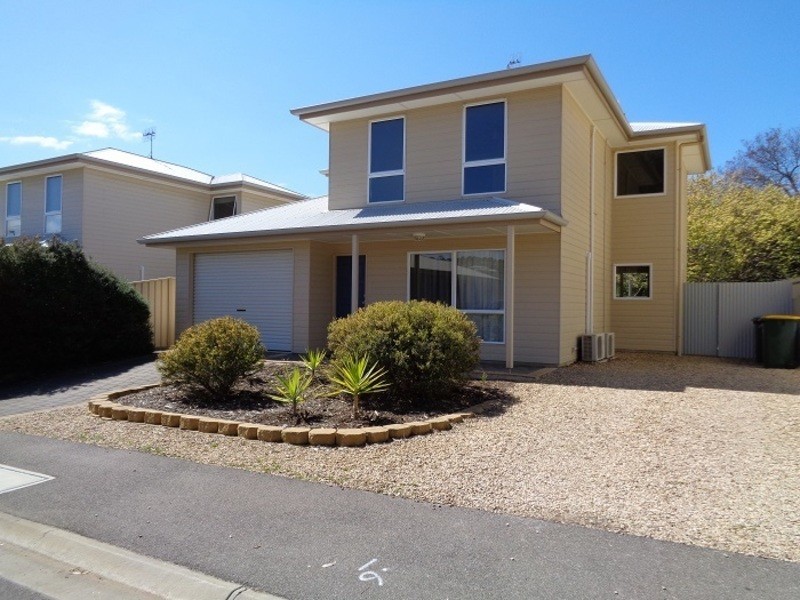 20 Ridgeway Street, Encounter Bay SA 5211