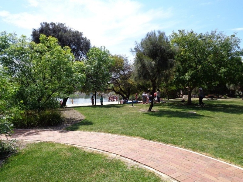 20 Ridgeway Street, Encounter Bay SA 5211
