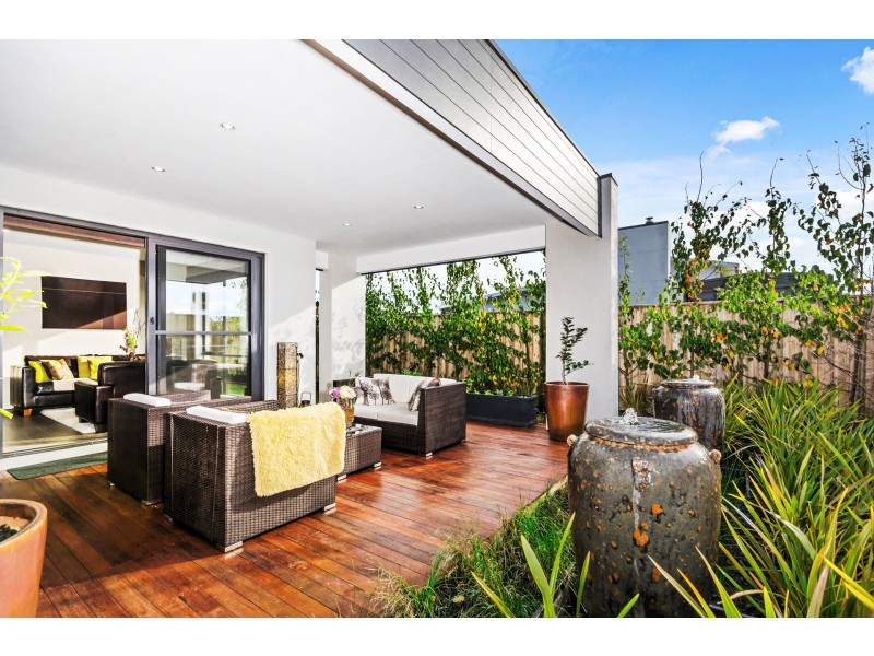 12 Lakes Entrance, Point Lonsdale VIC 3225