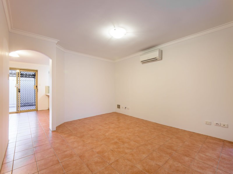 2/61 Bank Street, East Victoria Park WA 6101