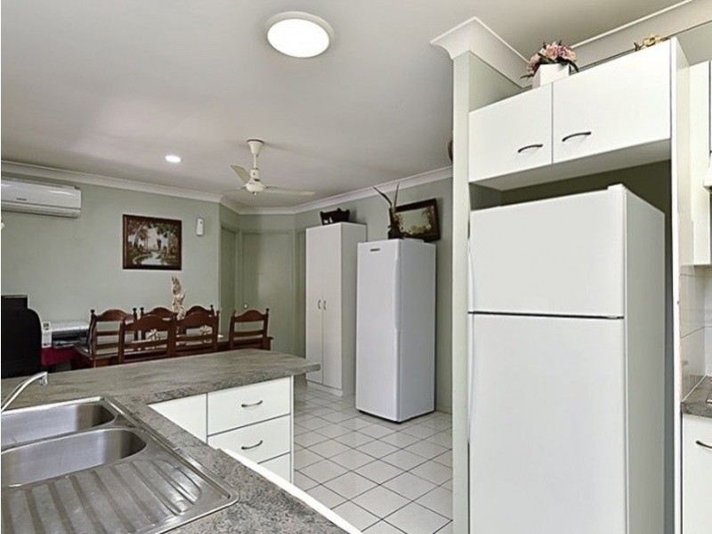 81 Gordonia Drive, Regents Park QLD 4118