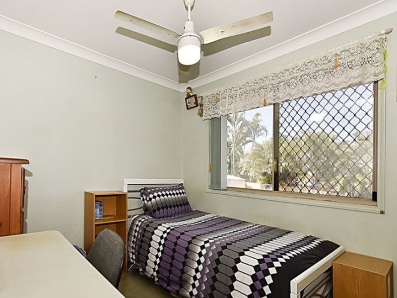 81 Gordonia Drive, Regents Park QLD 4118