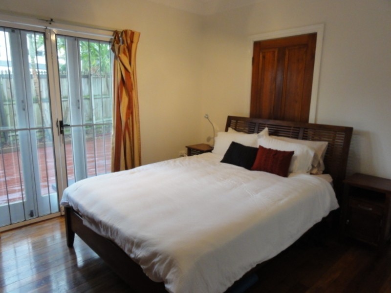 Coorparoo QLD 4151