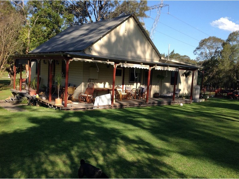 247 Freemans Drive, Morisset NSW 2264