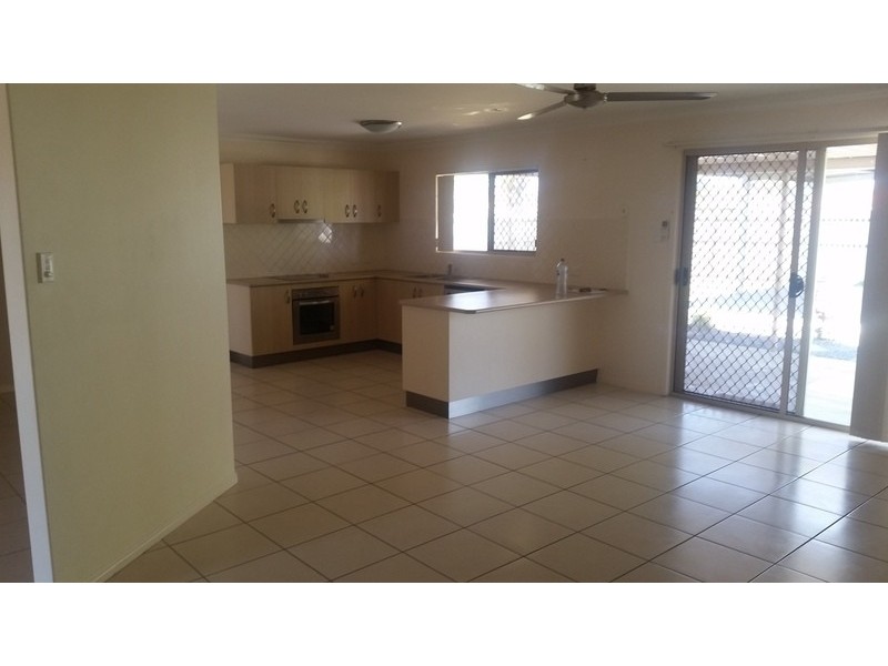 71 Bunya court, Eli Waters QLD 4655