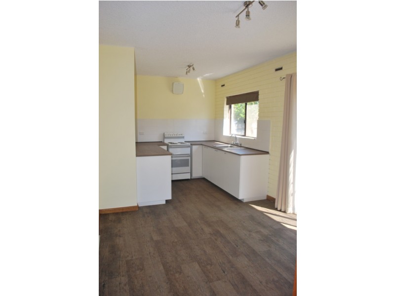 2/281 Port Elliot Road, Hayborough SA 5211