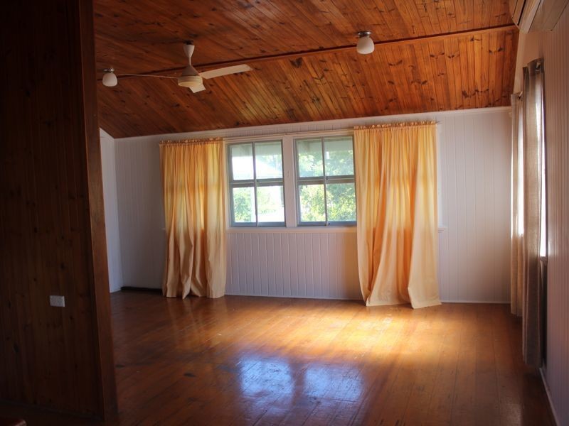 4 Smith street, West Mackay QLD 4740