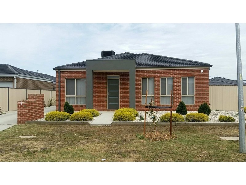 1/3 Anastasia Court, Hillside VIC 3037