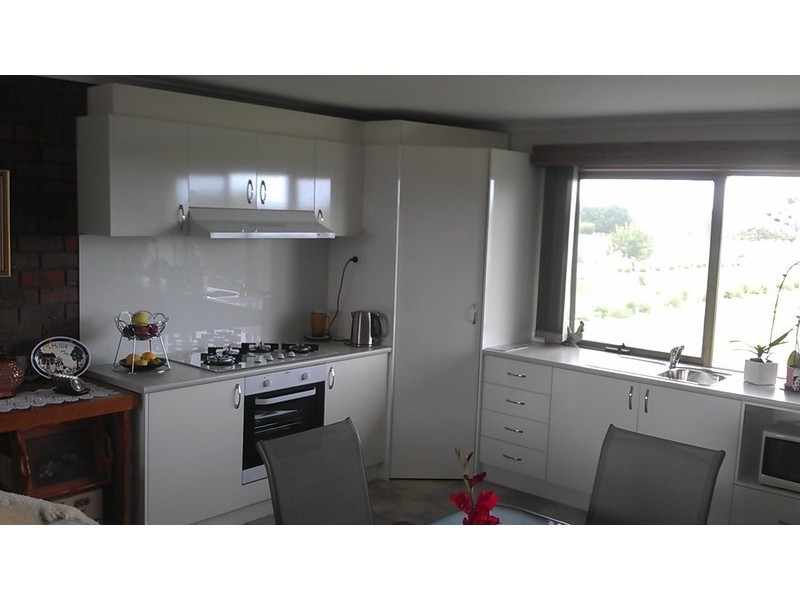 48 Robb Street, Bairnsdale VIC 3875