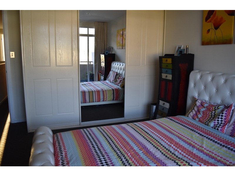 5 Azores court, Mawson Lakes SA 5095