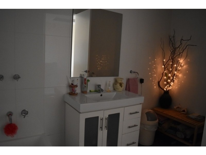 5 Azores court, Mawson Lakes SA 5095