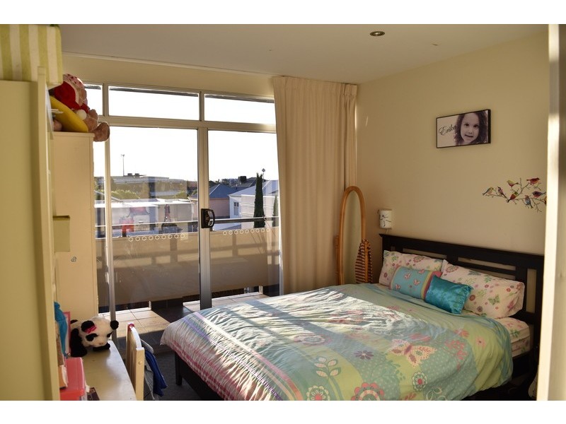 5 Azores court, Mawson Lakes SA 5095