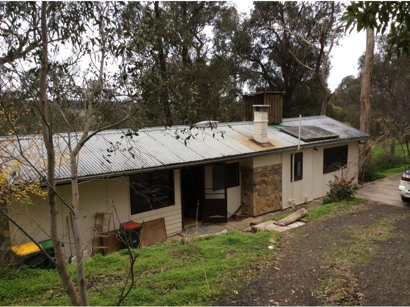 225 Watery Gully Rd, Wattle Glen VIC 3096