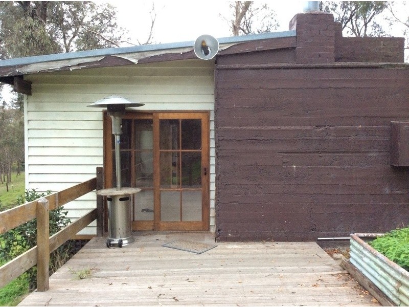 225 Watery Gully Rd, Wattle Glen VIC 3096