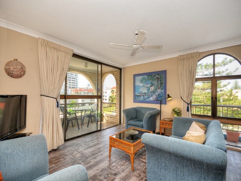 1/35 OLD BURLEIGH RD, Surfers Paradise QLD 4217