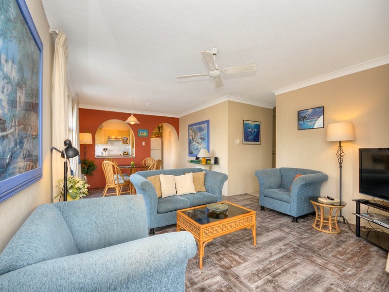 1/35 OLD BURLEIGH RD, Surfers Paradise QLD 4217