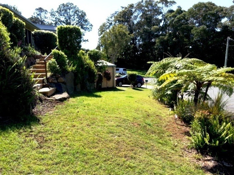 7 Martinelli Avenue, Banora Point NSW 2486