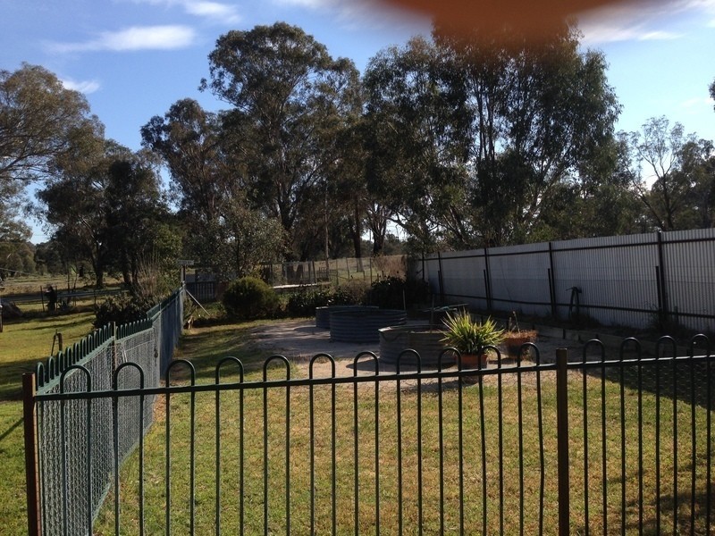 2095 Packham Drive, Manildra NSW 2865