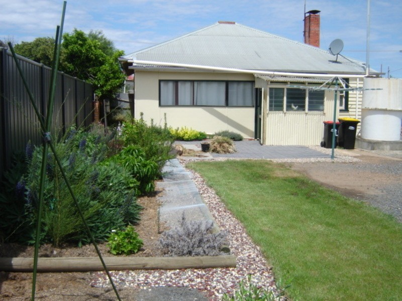 4 Mill St, St Arnaud VIC 3478