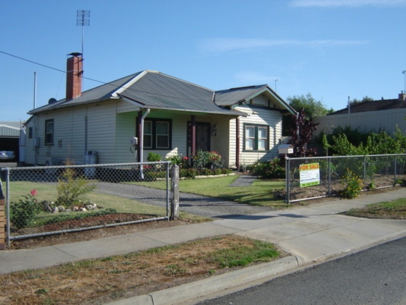 4 Mill St, St Arnaud VIC 3478