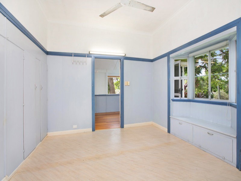 32 Mason Street, Stratford QLD 4870