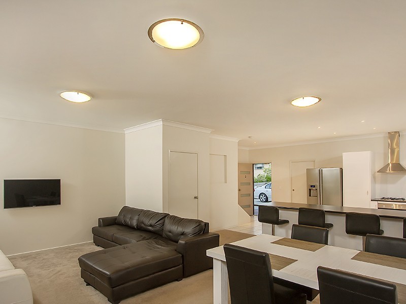2/29 Sparkes Street, Chermside QLD 4032