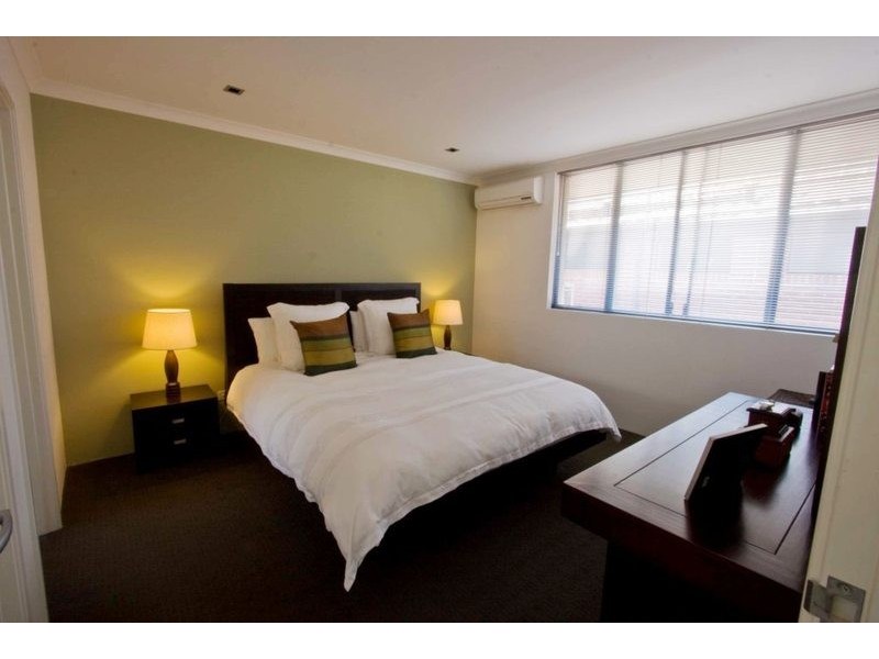 10/13-17 Groves Avenue, Attadale WA 6156