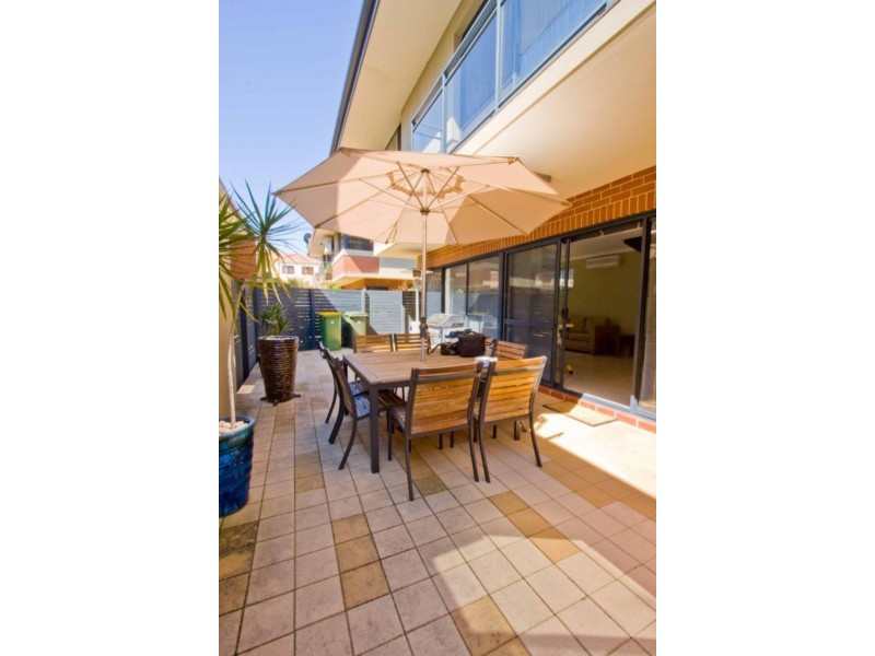 10/13-17 Groves Avenue, Attadale WA 6156