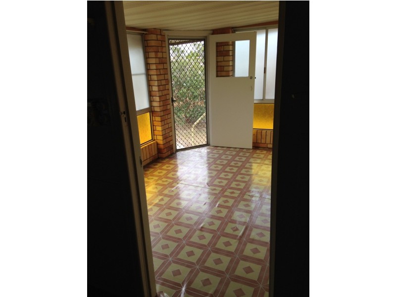 23 Sims Road, Avenell Heights QLD 4670