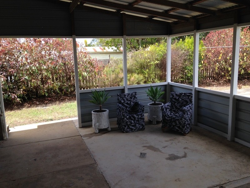 23 Sims Road, Avenell Heights QLD 4670