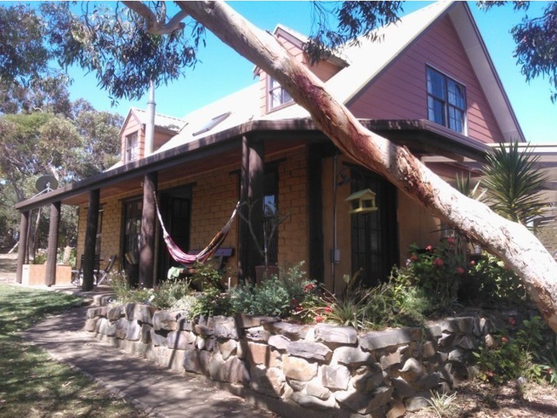 20 Dene Avenue, Victor Harbor SA 5211