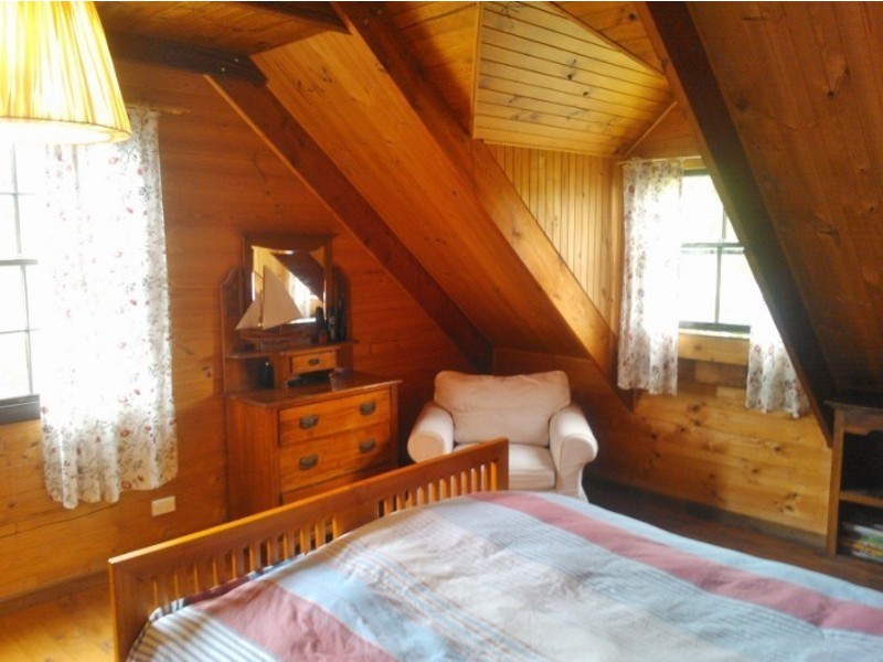 20 Dene Avenue, Victor Harbor SA 5211