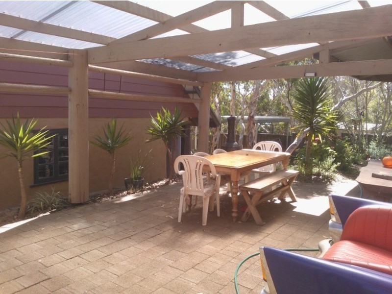 20 Dene Avenue, Victor Harbor SA 5211